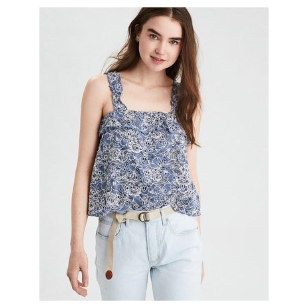 💙 American Eagle Ruffle Strap Crop Top 💙